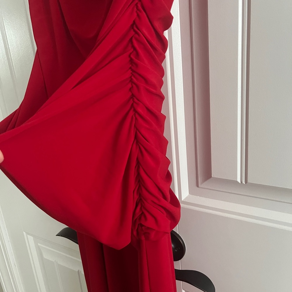 Night Way Collections Red Evening Gown - Picture 6 of 14
